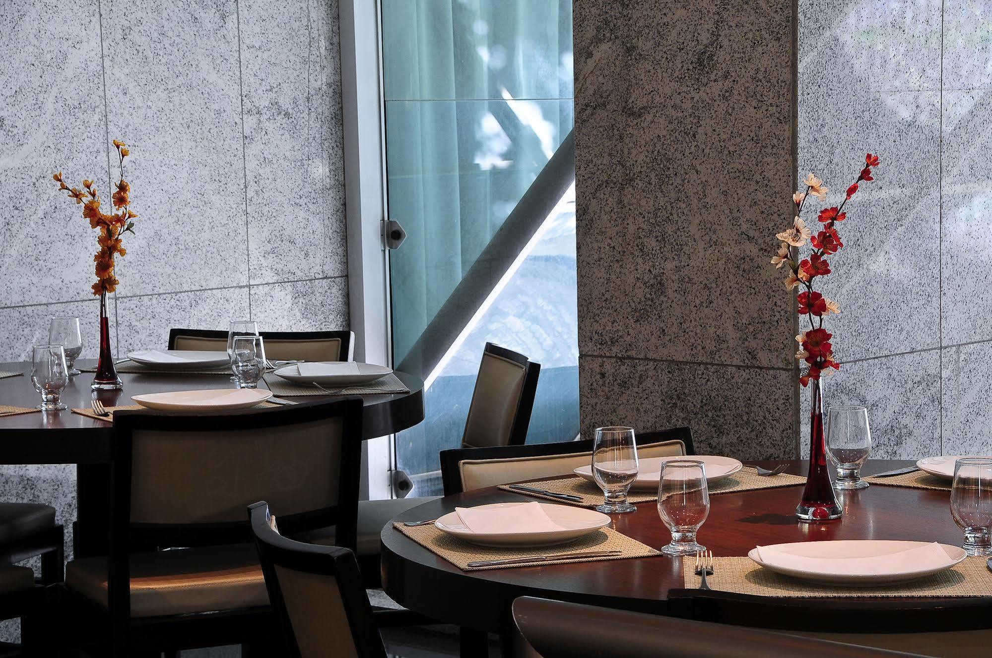 Bristol Merit Hotel Belo Horizonte Zewnętrze zdjęcie